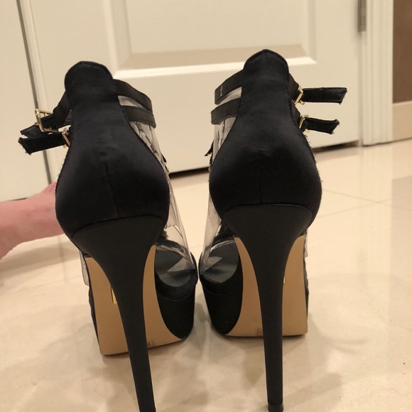 Black heels with Gold and Black sequins /beads - Picture 4 of 4